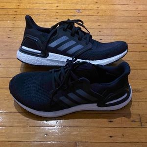 Ultraboost “Core Black”